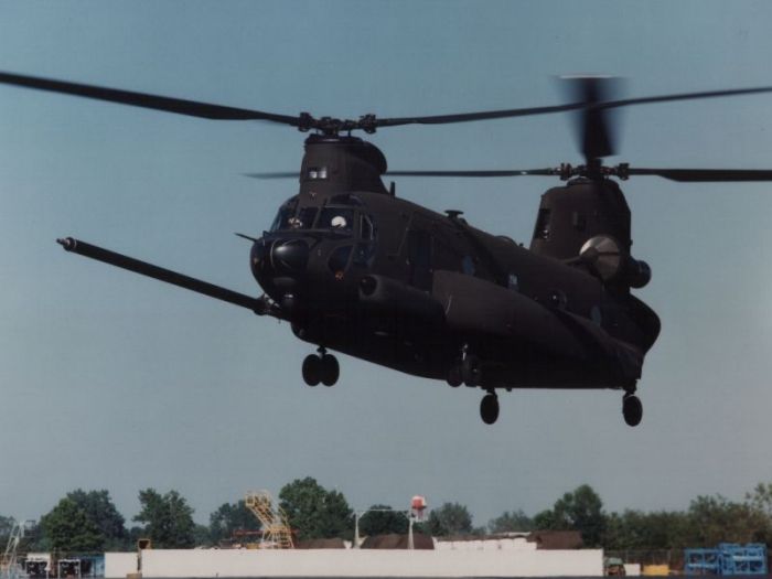 Boeing MH-47E Chinook up close.