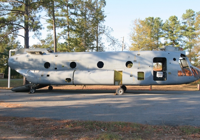 This October 2005 photograph shows 59-04986 after having been transferred to a private individual/organization and getting a paint job.