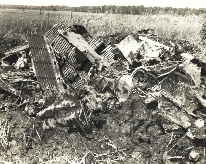 The remains of 84-24166 after the crash near Carmen, New Jersey.