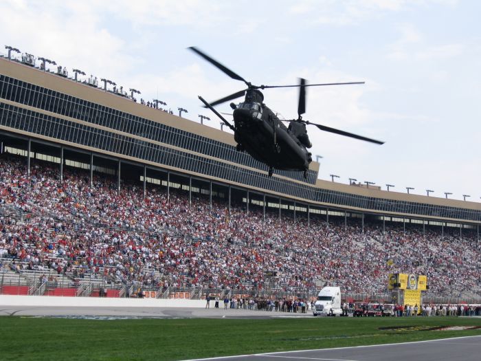 91-00501 delivers the pace car for the Golden Coral 500 at Atlanta Motor Speedway on 14 March 2004.