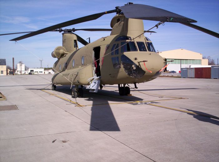 CH-47F Chinook helicopter 98-00011 in the new Desert Paint scheme, circa March 2006, at Fort Campbell, Kentucky.